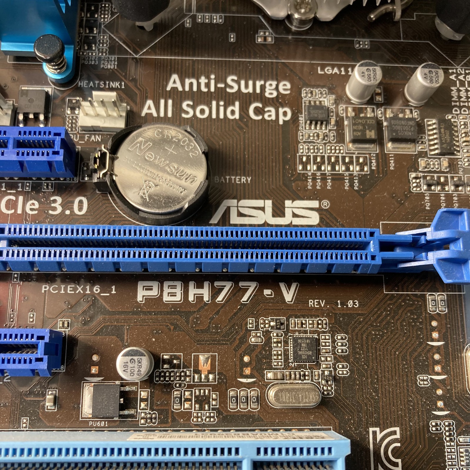 Asus P8H77-V LE LGA1155 ATX Motherboard DDR3 Intel i5-2520 3GHz 4GB RAM