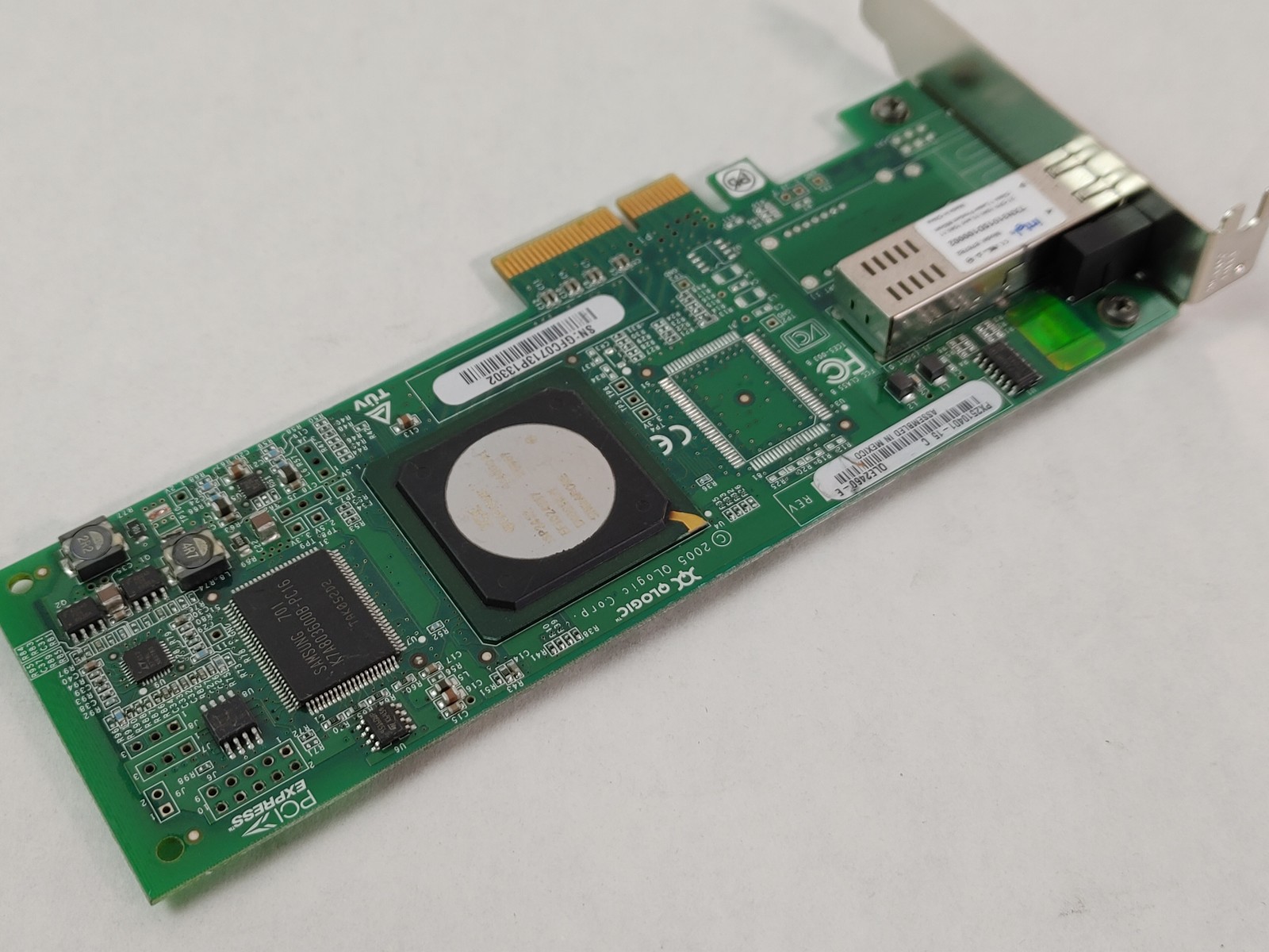 QLogic QLE2460-E PCI Express x4 Fiber Channel 4Gbps Host Bus Adapter