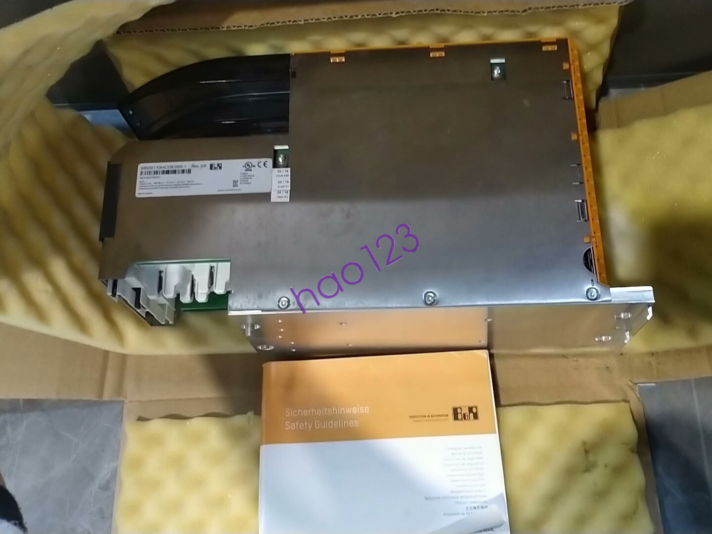 8BVI0110HCD8.000-1 B&R servo drive DHL/FedEx brand new DHL/FedEx