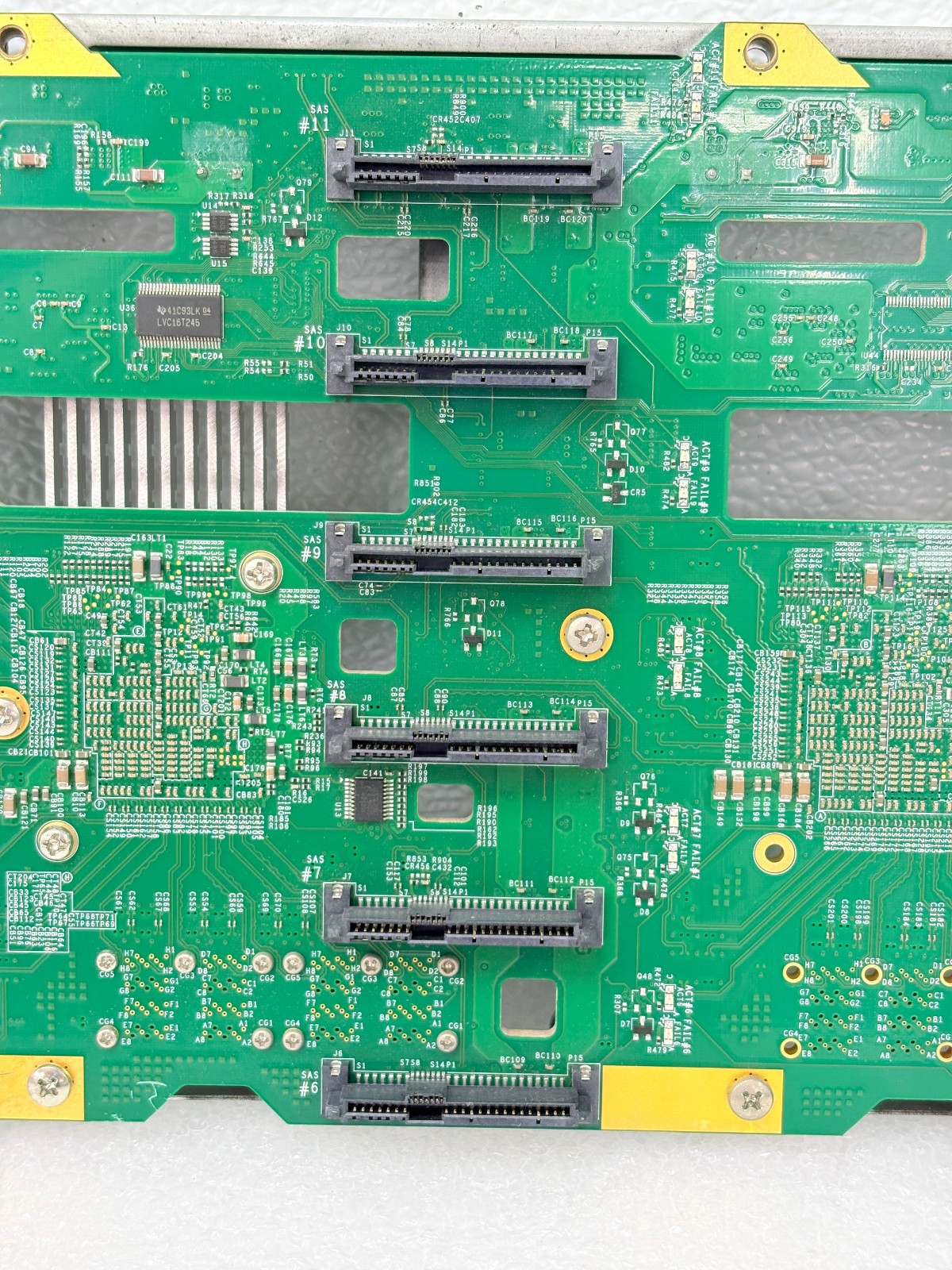 Supermicro BPN-SAS3-846EL1 4U 24-Bay 12Gbps SAS3/SATA3 Single Expander Backplane