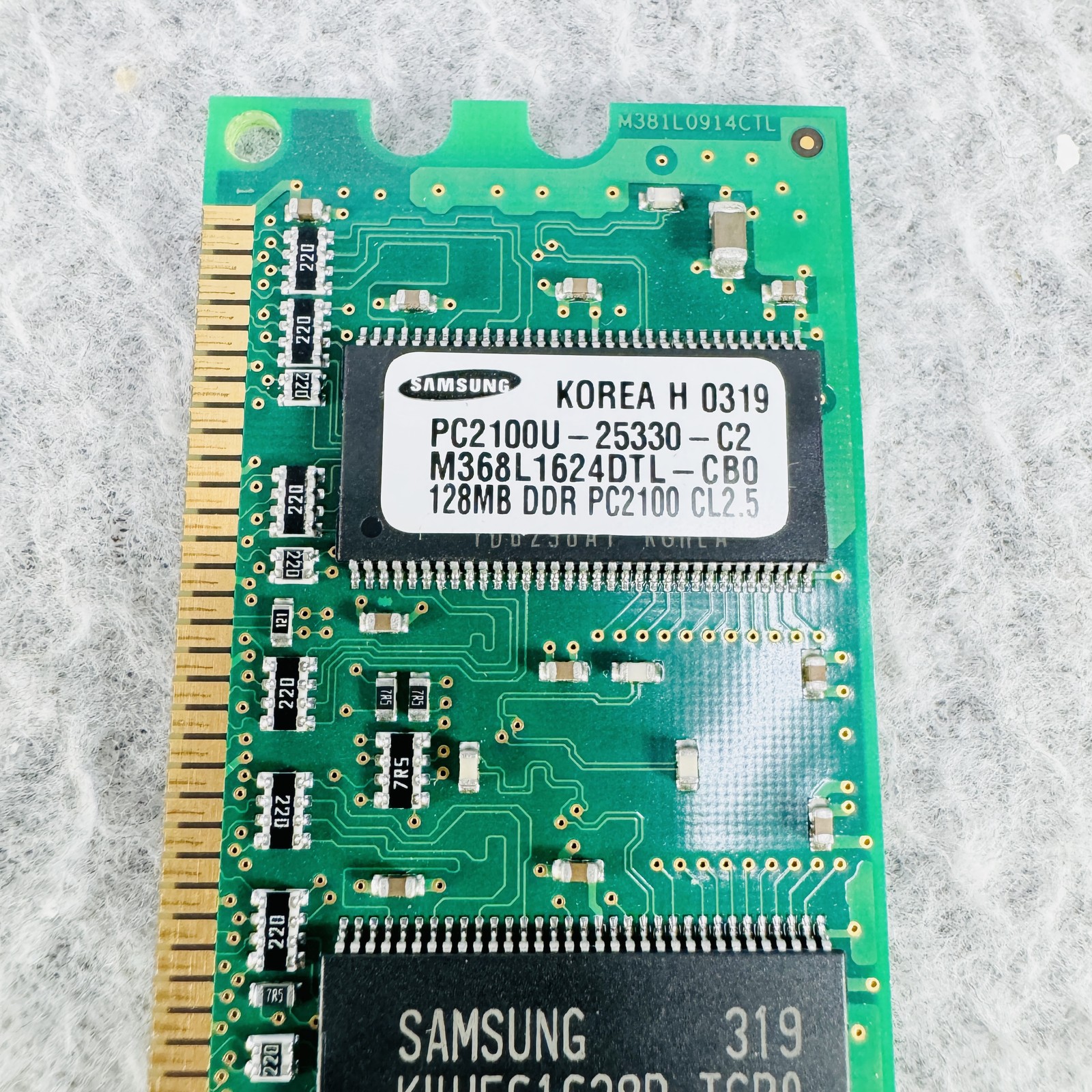 Samsung 128MB PC2100U DDR-266MHz CL2.5 SDRAM Desktop RAM M368L1624DTL-CB0