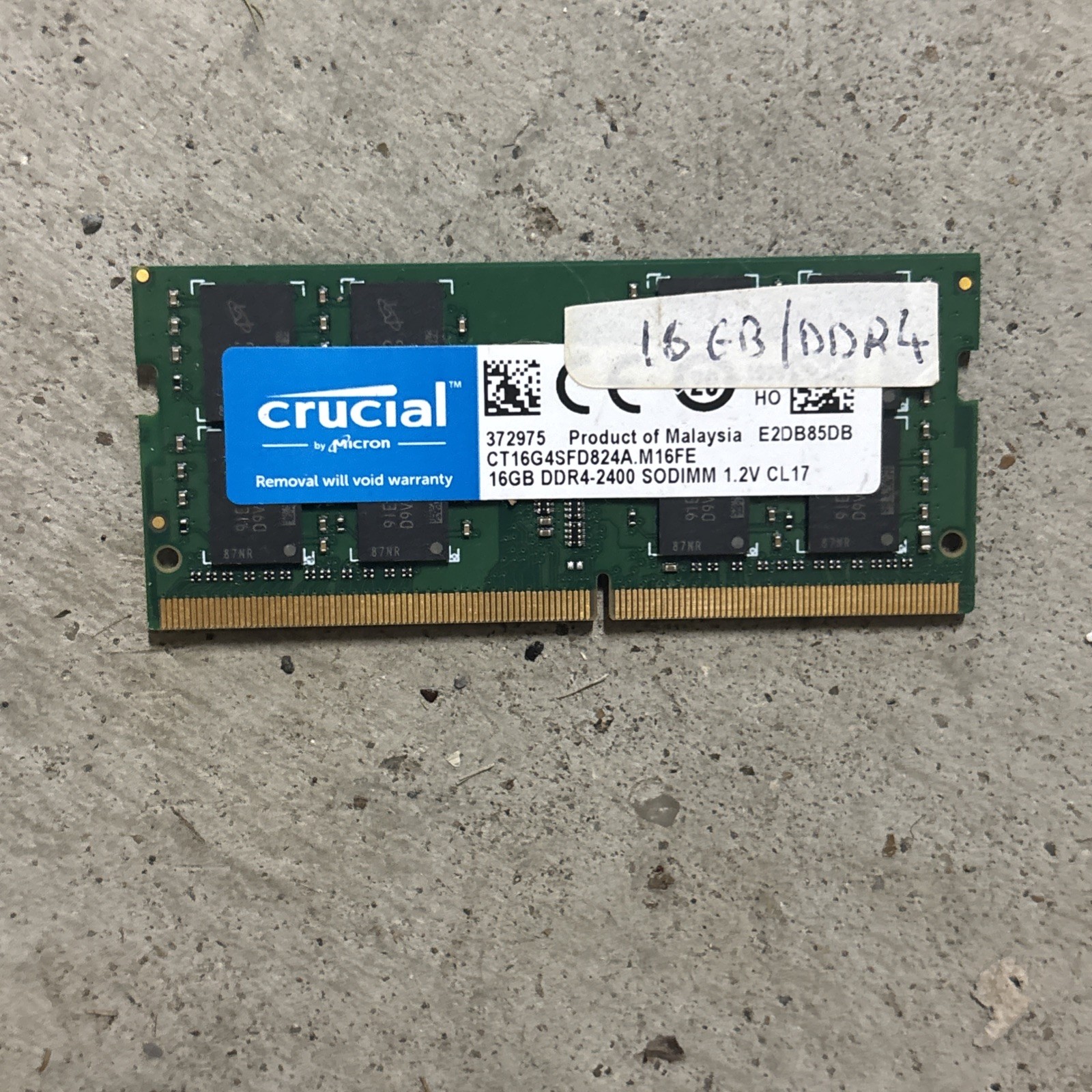 Crucial SODIMM RAM 16GB DDR4 2400MHz CT16G4SFD824A