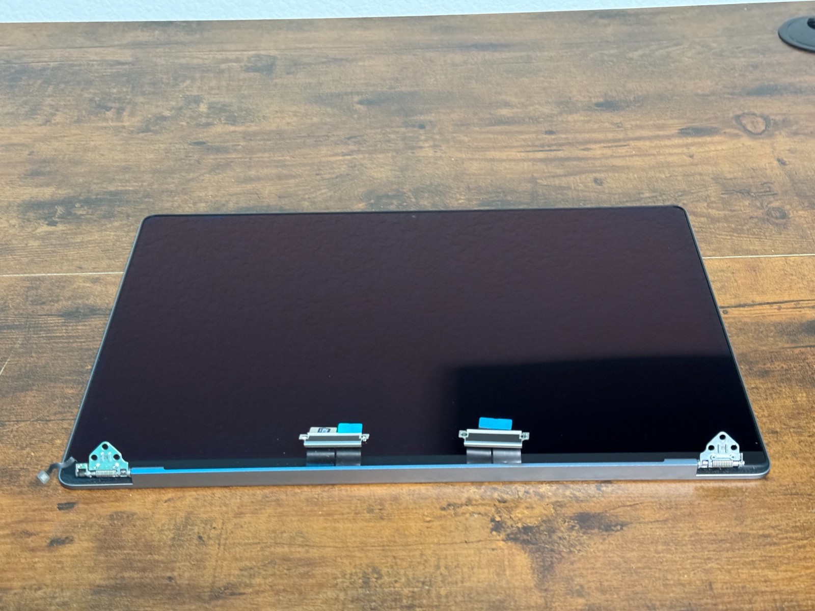 MacBook Pro A2485 16″ 2021 LCD Screen Assembly Space Gray-good condition