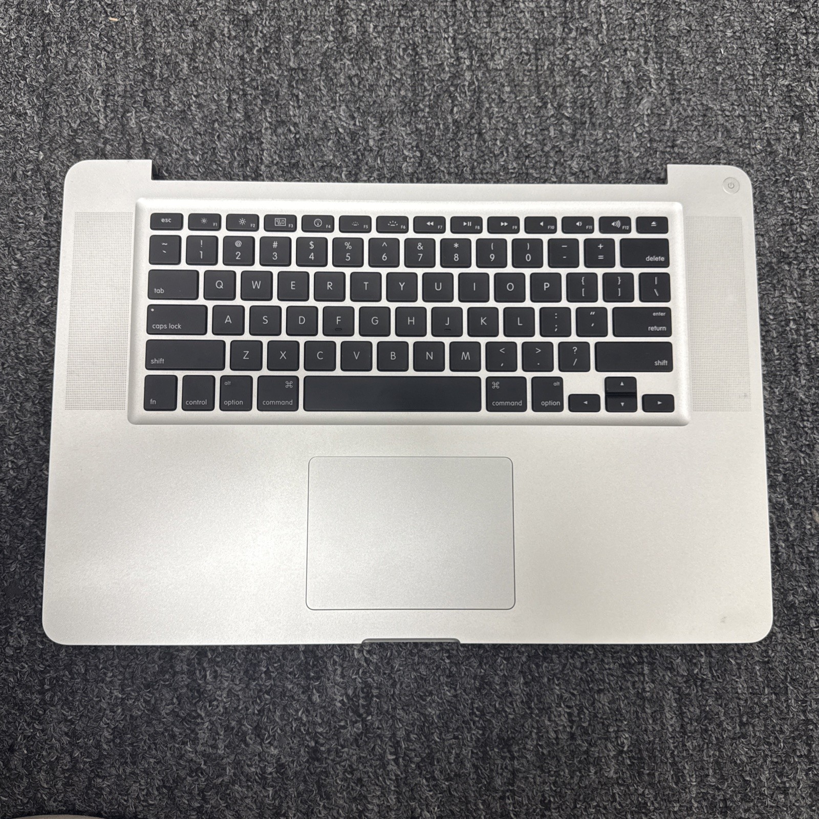 Apple MacBook Pro A1286 2010 2011 2012 – PalmRest Keyboard Trackpad NEW 661-6509