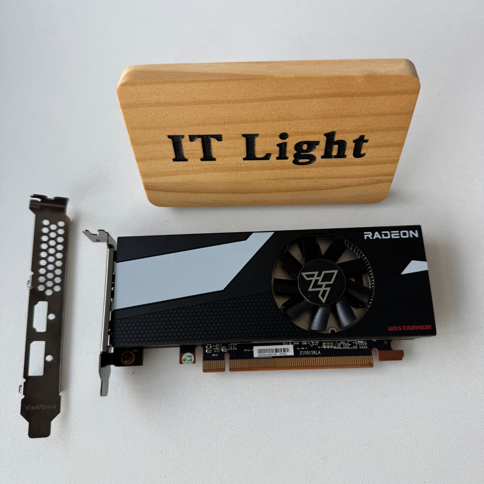 AMD RX 6400 Low Profile 4gb GDDR6 Gaming SFF Regular profile Brackets included