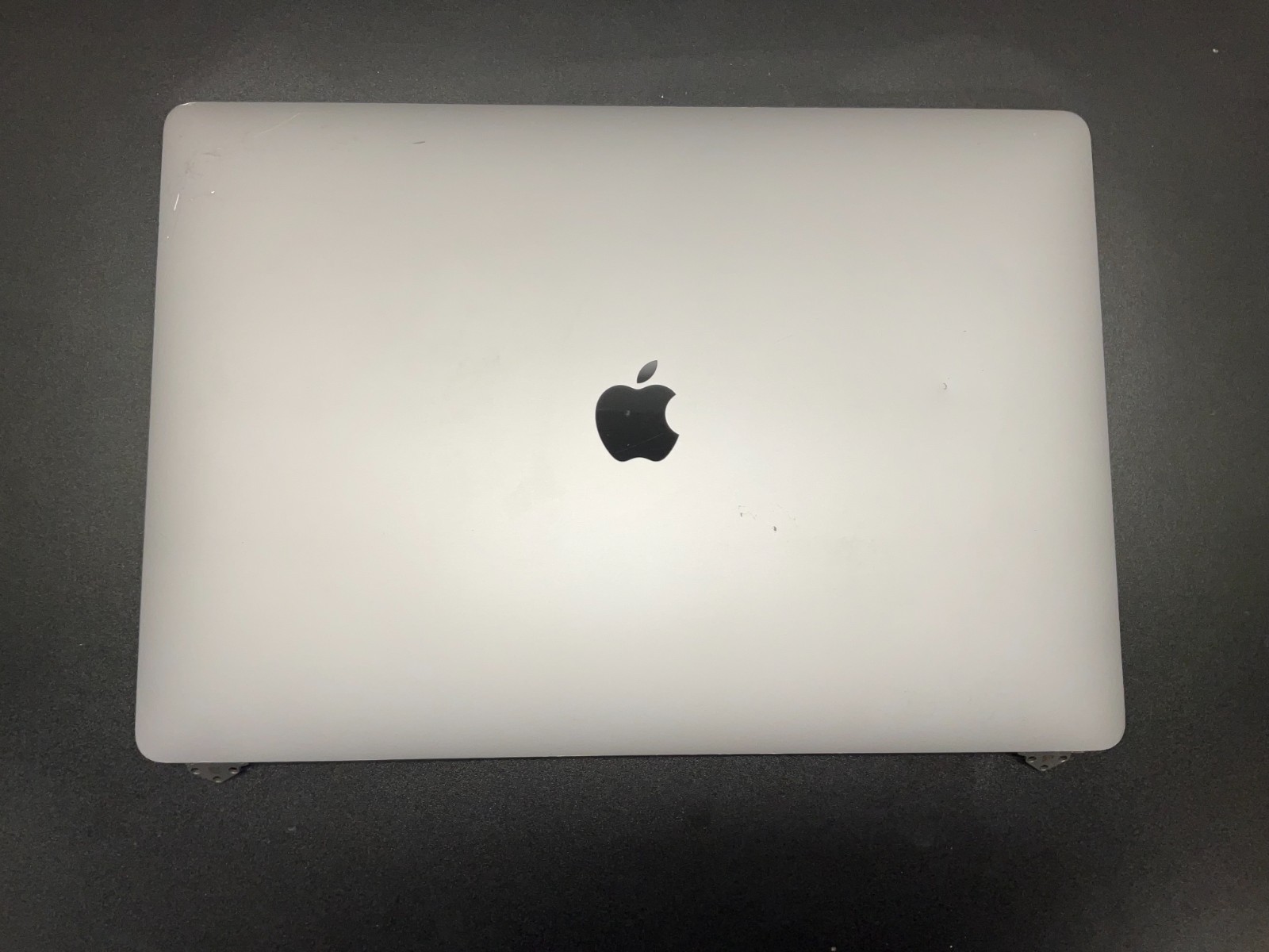 Apple MacBook Pro 16in A2141 Replacement LCD Screen Assembly Gray dents Grade C