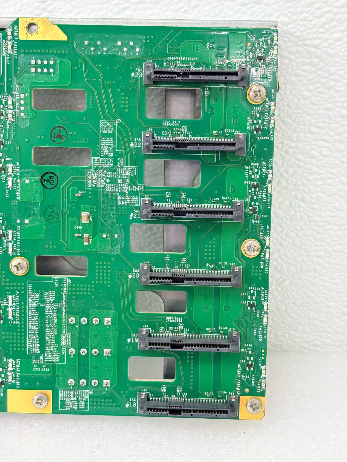 Supermicro BPN-SAS3-846EL1 4U 24-Bay 12Gbps SAS3/SATA3 Single Expander Backplane
