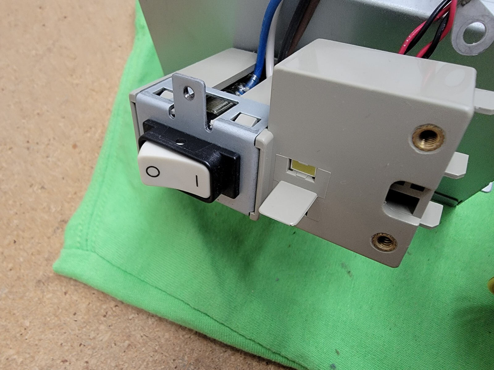 ASTEC SA145-3430 AT 145W POWER SUPPLY with Power Switch (See Pictures)
