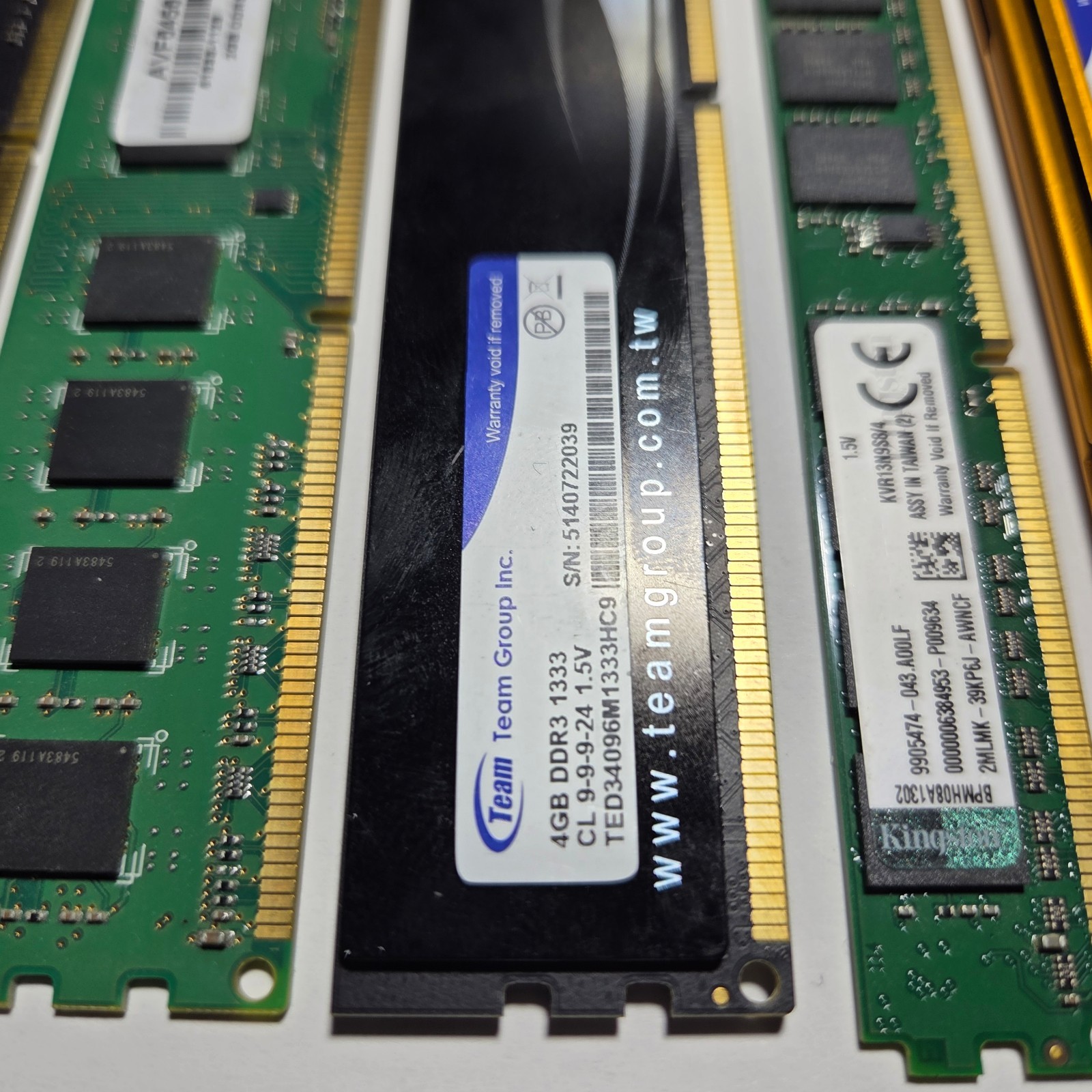 RAM DDR2 DDR3 RAM Lot of 6 Mixed Sticks Memory Modules 1 unknown Laptop RAM