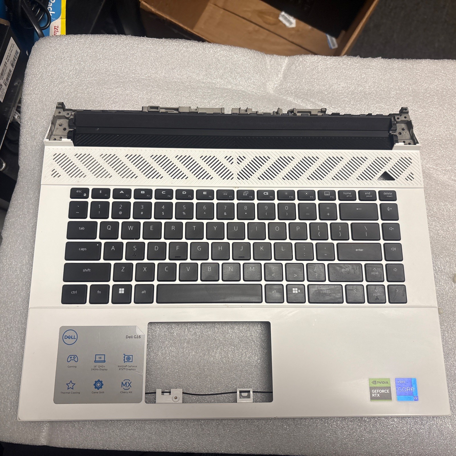 Dell G16 7630 7635 Palmrest W/ Backlit US Keyboard White – 7XTGH 07XTGH M72