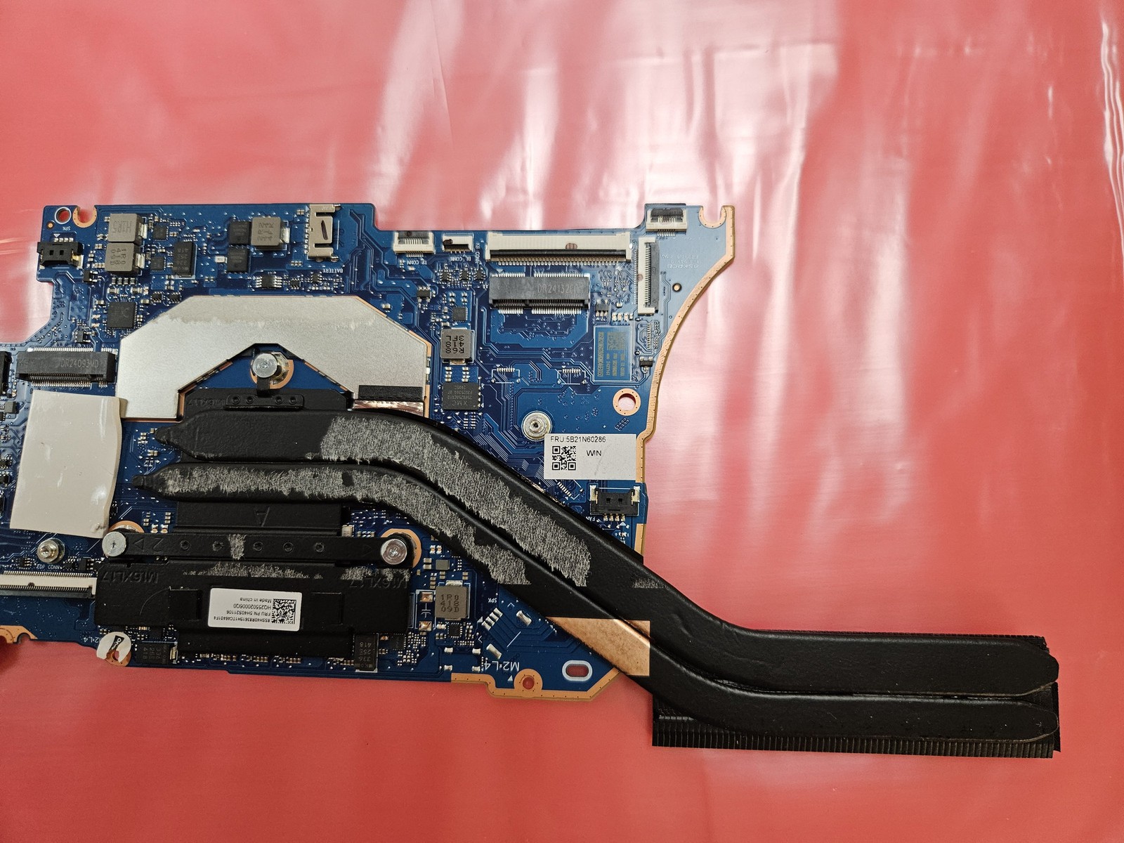 Lenovo Yoga 7 2-in-1 14AHP9 AMD Ryzen 7 8840HS 16GB Motherboard 5B21N60286
