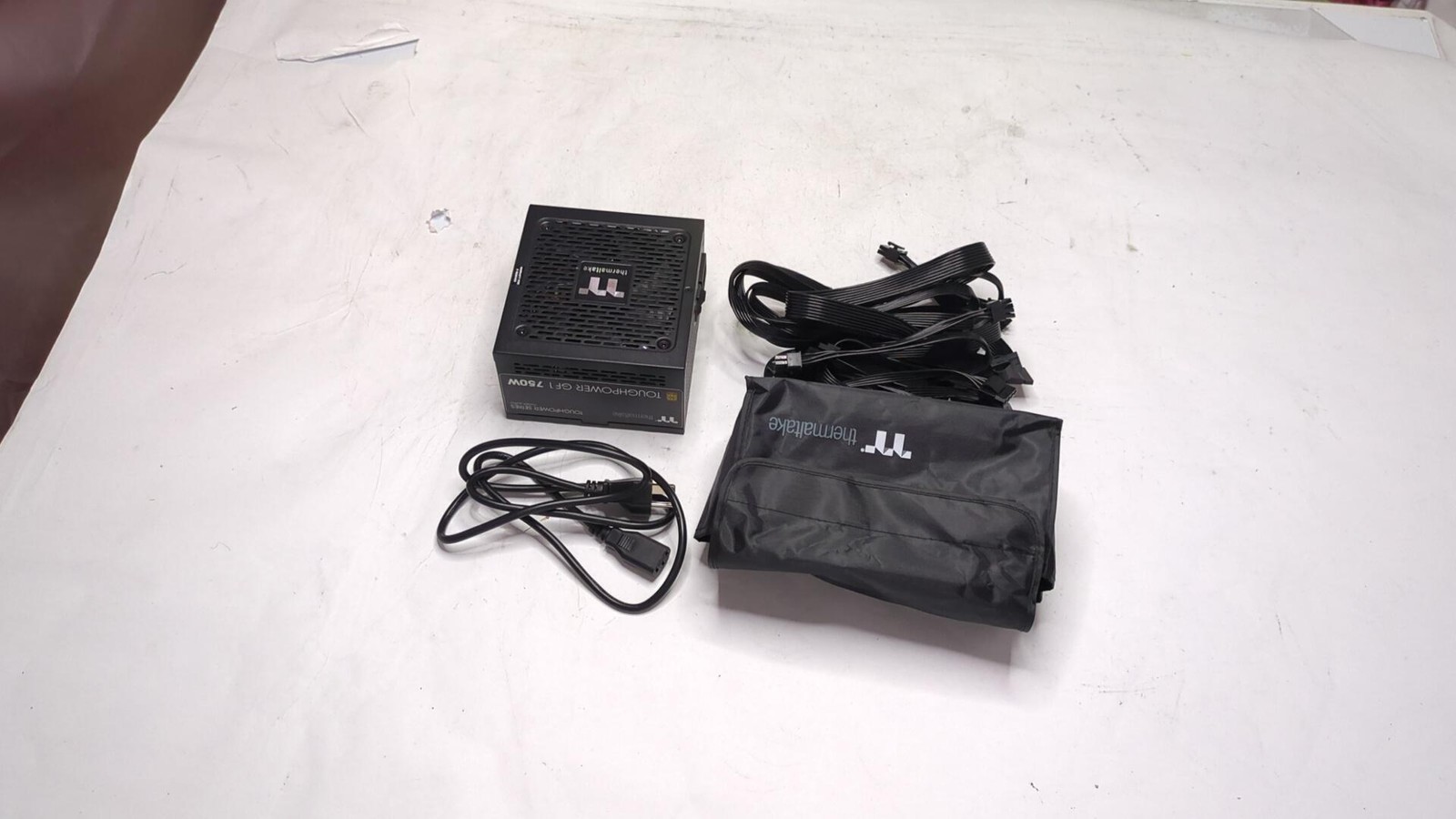 Thermaltake GF1 (2024) Fully Modular ATX 750W Power Supply – 80 Plus Gold