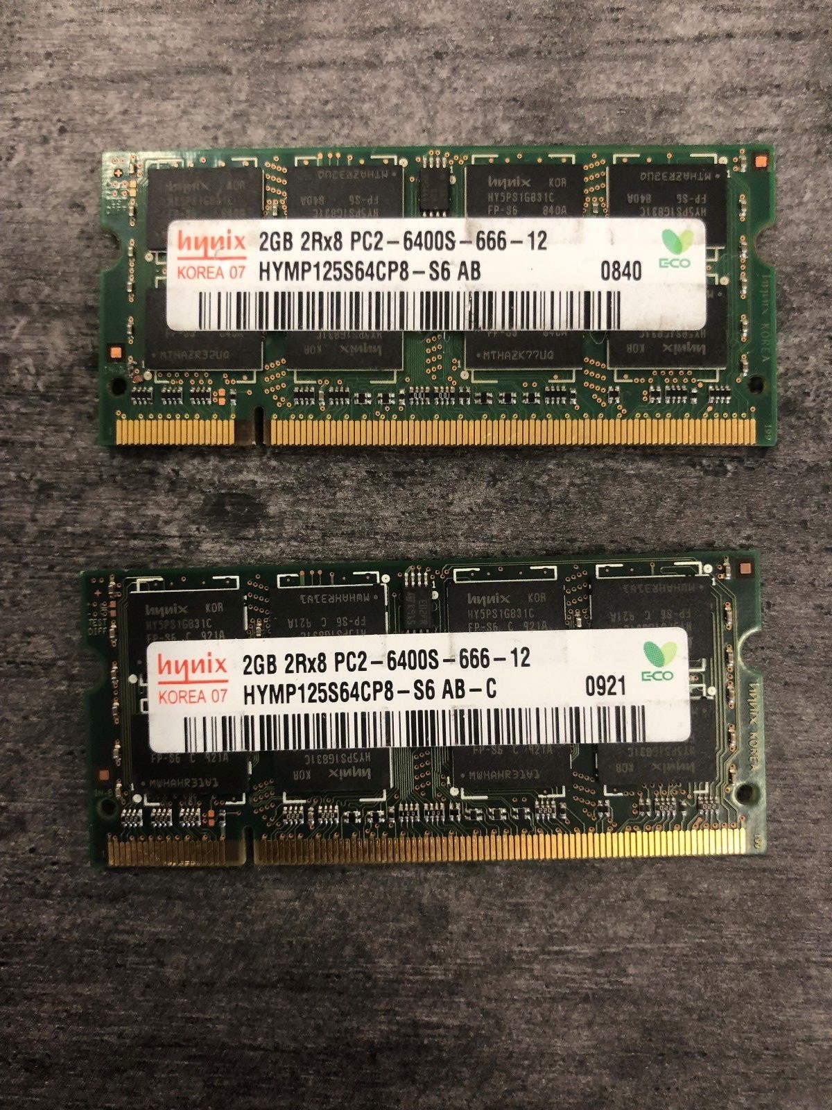 4GB (2x2GB) PC2-5300s DDR2-667MHz Laptop Memory SODIMM Intel 200pin US