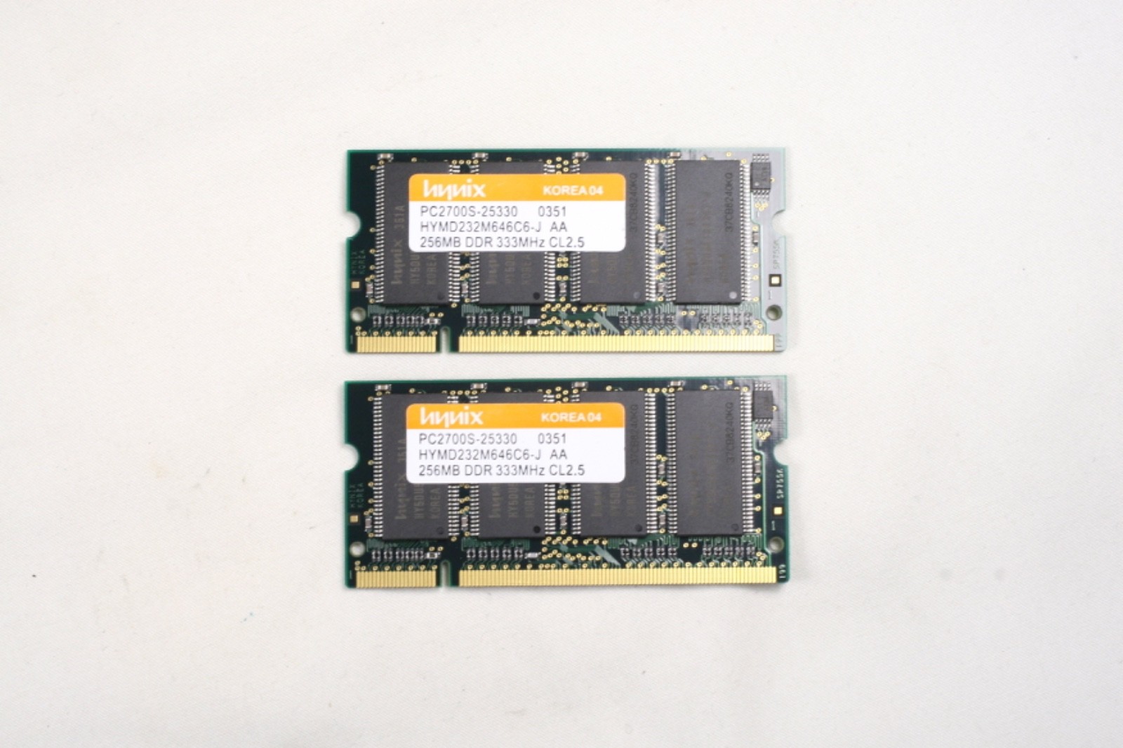 HYNIX 512MB (256MB x2) DDR 333MHz CL2.5 200-pin Memory PC2700S-25330