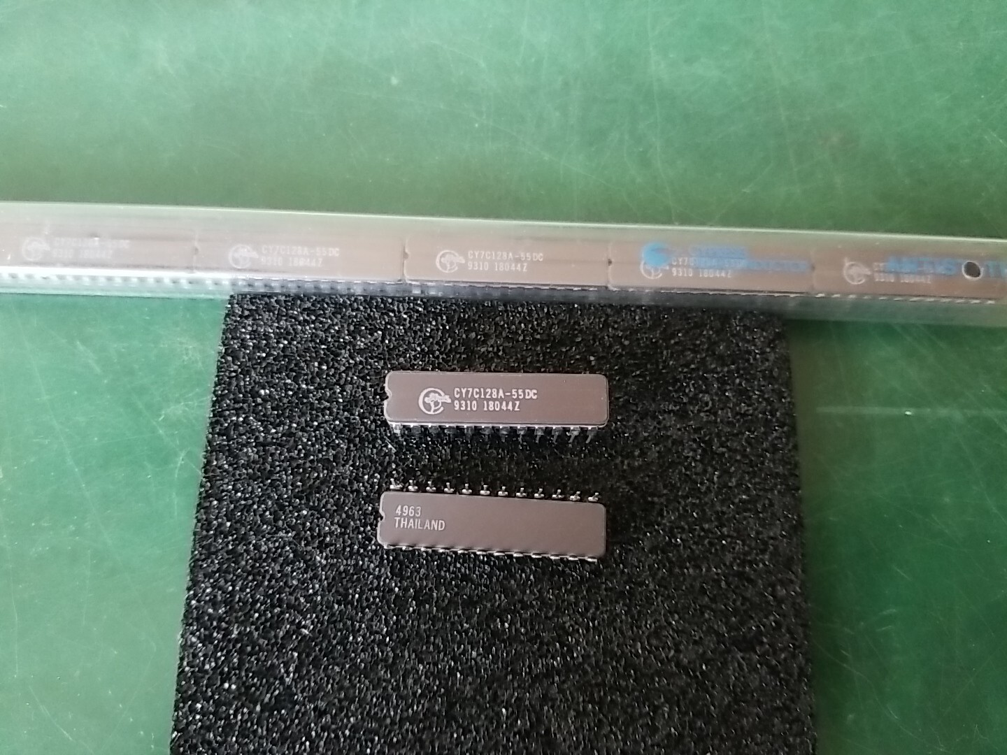 CY7C128A-55DC CYPRESS STANDARD SRAM 2KX8 CERDIP LOT OF 2 PCS