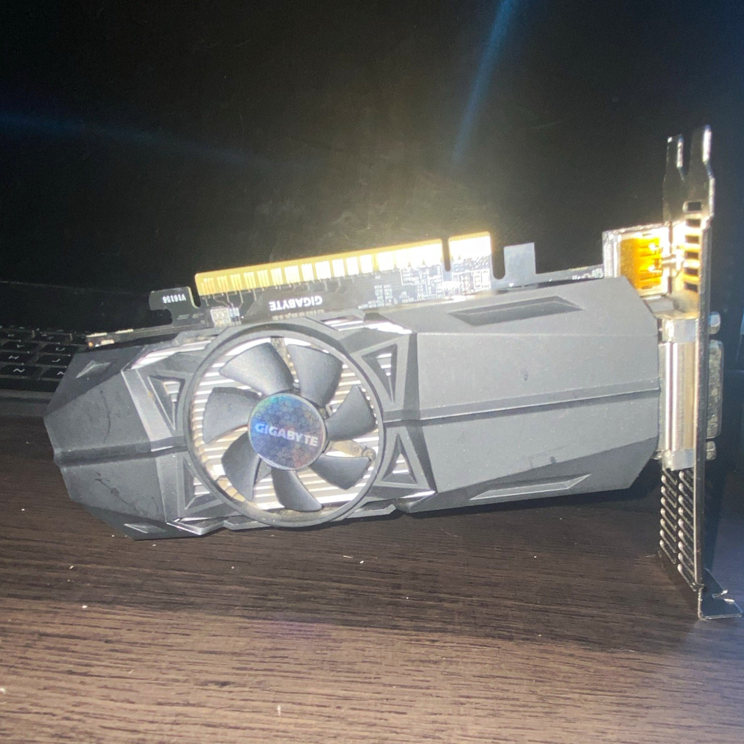 Nvidia gtx 1050 ti low profile graphics card