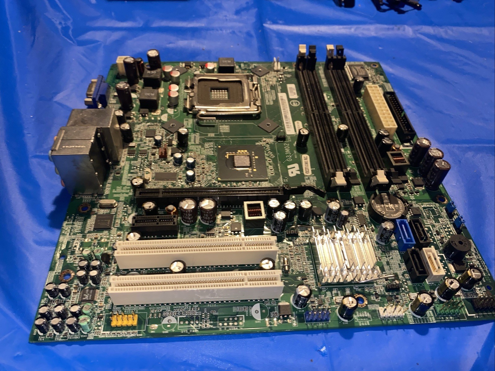 Dell Vostro 200 Desktop Computer Motherboard G33M02 CN-0CU409