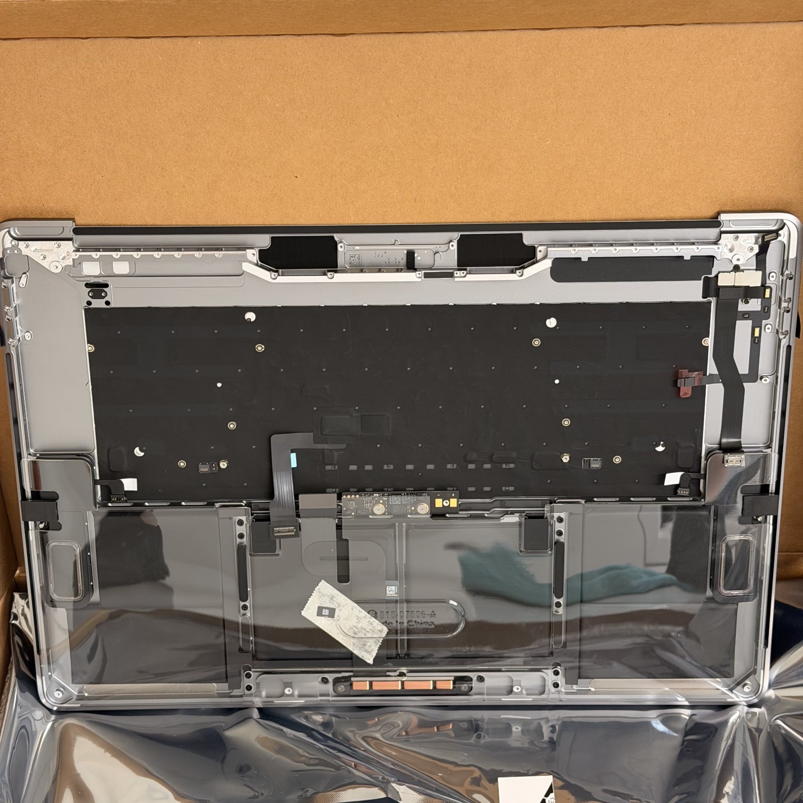 New OEM Apple MacBook Pro 15″ A1990 Top Case Replacement Space Gray 661-10345
