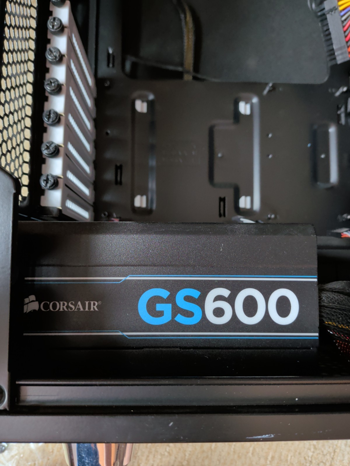 Corsair Gaming Series GS600 600W 80 PLUS Bronze Certified Power Supply