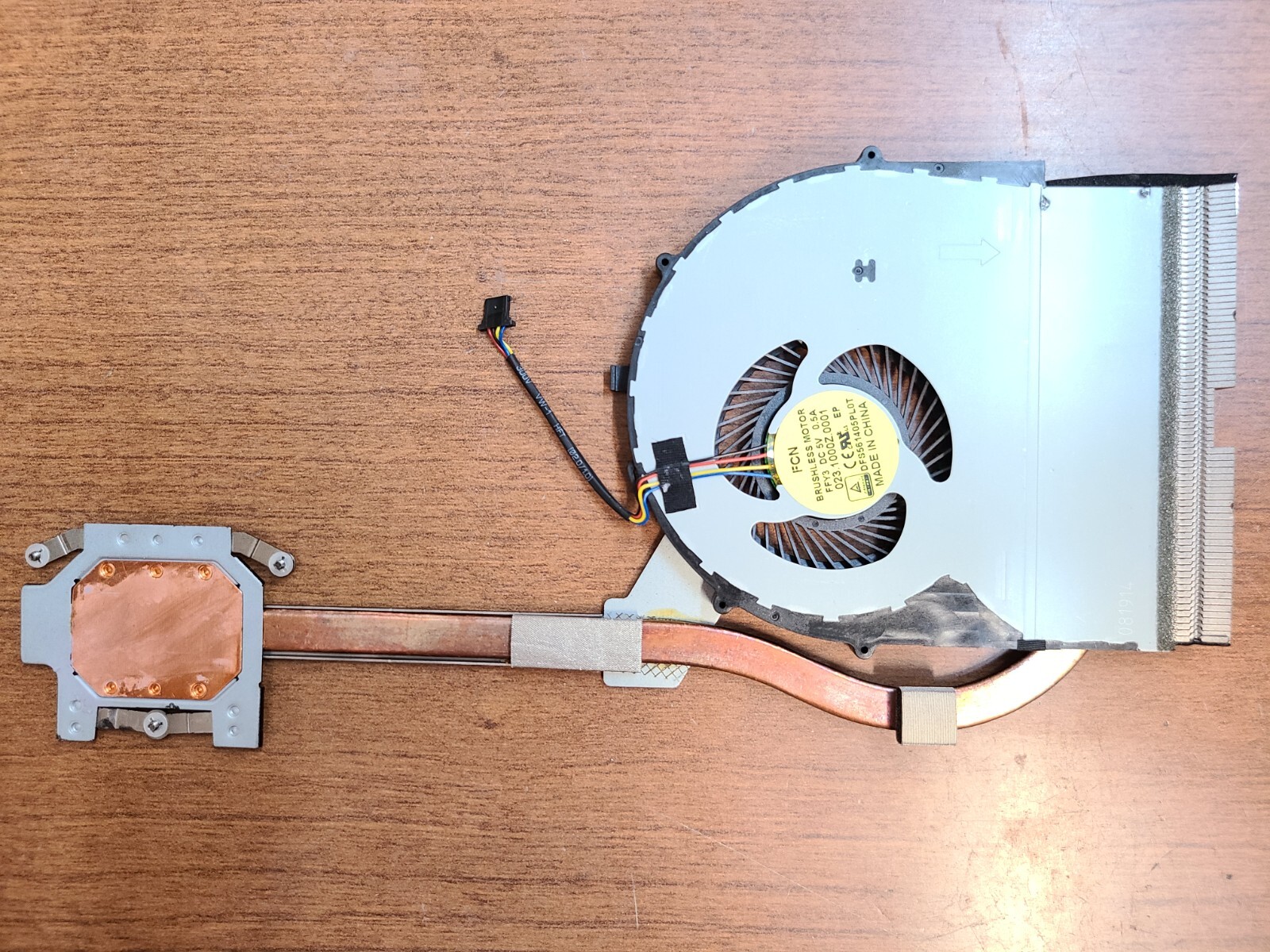 ORIGINAL!! LENOVO EDGE 15 80H1 LAPTOP CPU COOLING FAN W/ HEATSINK 460.00W0F.0001