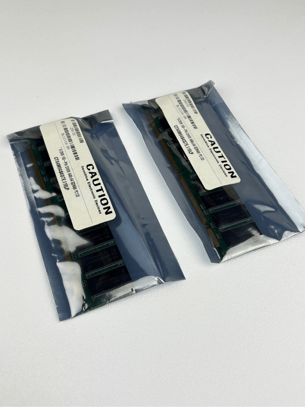 NEW, Sealed Lot of 2 – Crucial CT64M64S4D7E 512MB 168PIN DIMM 64Mx64 SDRAM PC133