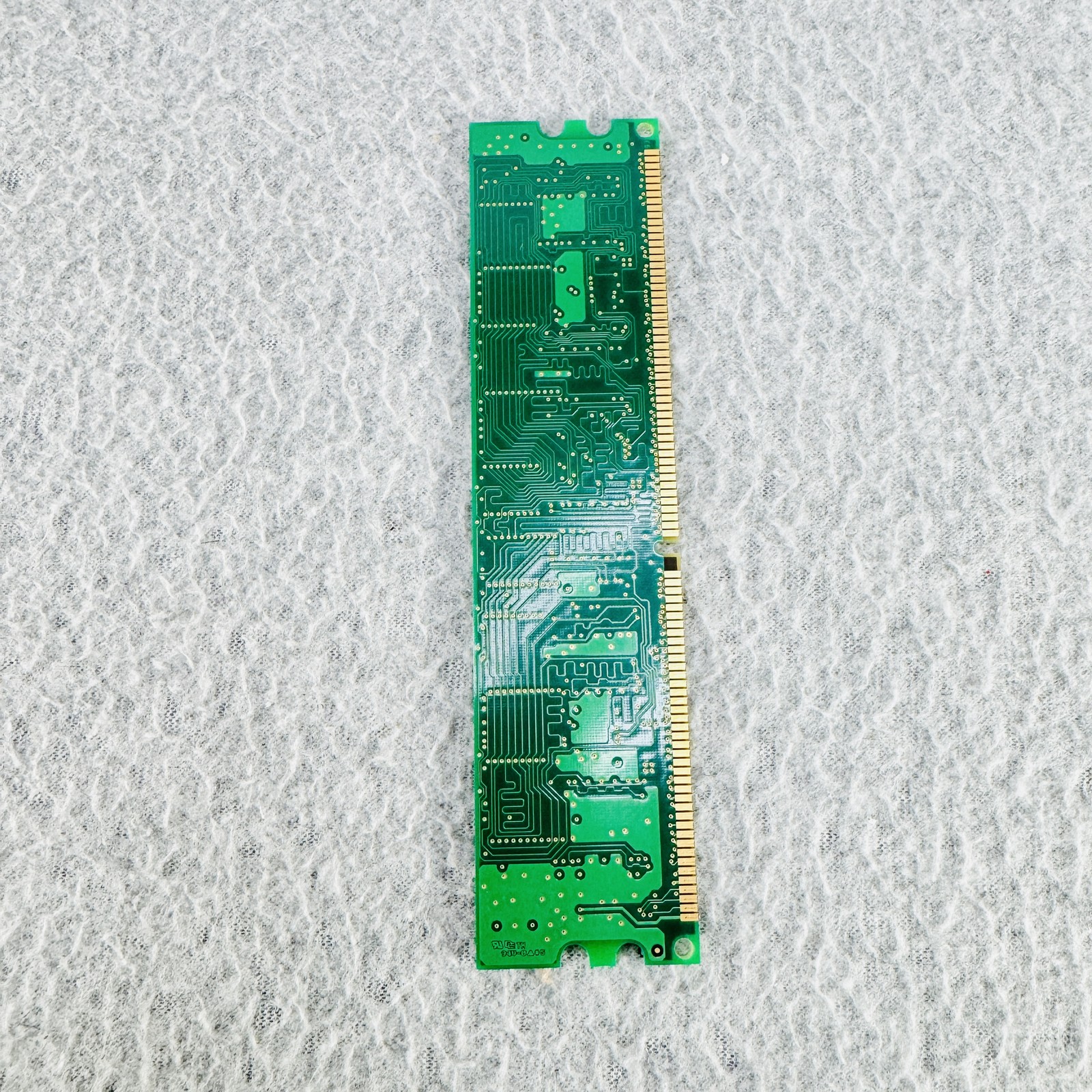 Samsung 128MB PC2100U DDR-266MHz CL2.5 SDRAM Desktop RAM M368L1624DTL-CB0