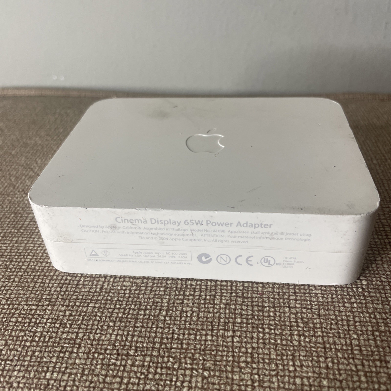 OEM Apple A1096 Cinema Display 65W Power Adapter Power Supply