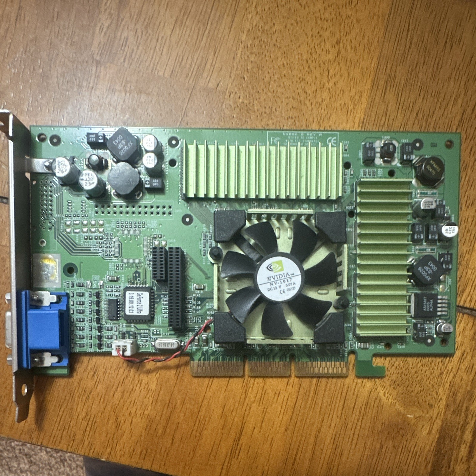 ELSA Gladiac NVIDIA GeForce2 Ultra 64MB AGP VGA multi-monitor Fan/Heatsink