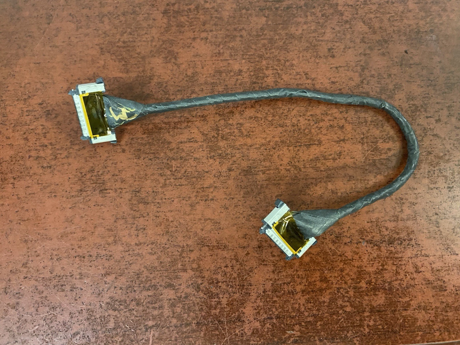 Genuine OEM Apple Cinema Display 27″ A1316 LVDS LCD Cable 30dayWty