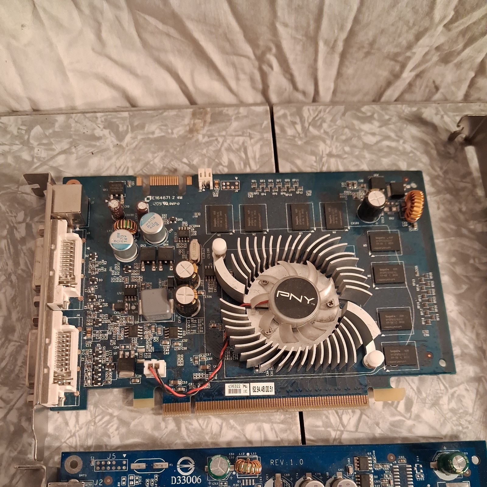 Lot of 6 Assorted Graphics Card video cards Untested Unknown Conditions