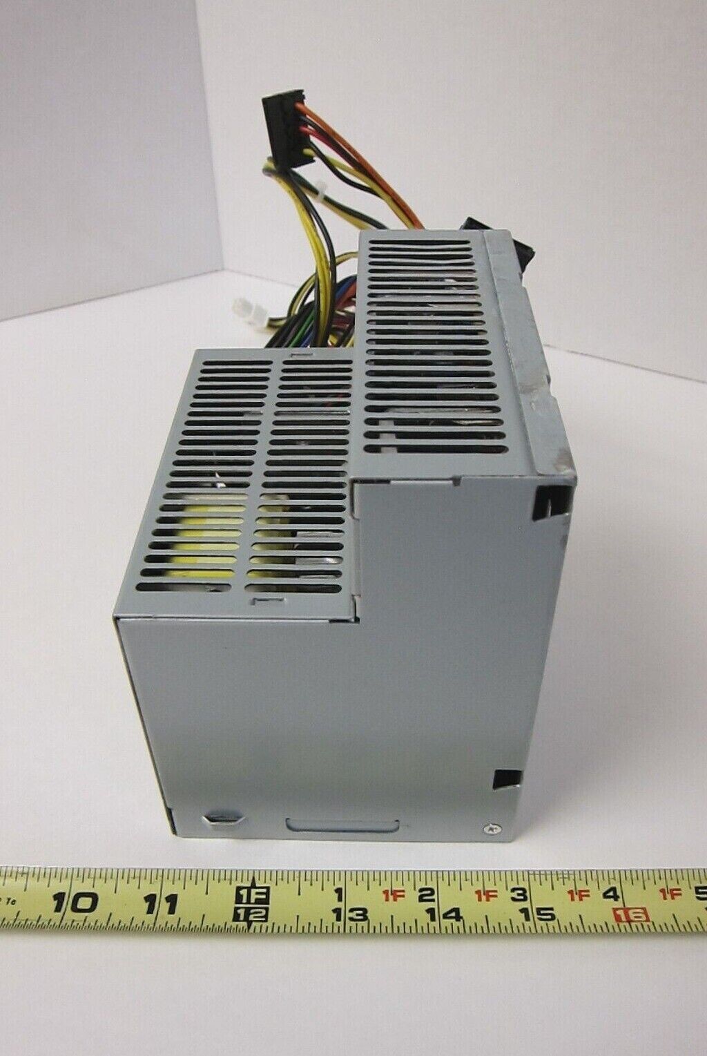 New NOS DELL Model L220P-00 220W Power Supply P/N K8965 PS-5221-2DF-LF