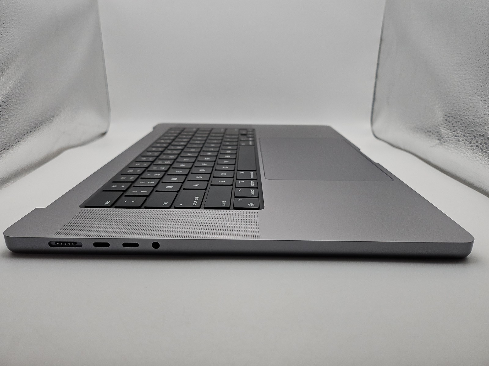 Apple MacBook Pro A2485 Space Gray 16″ Chassis Used Replacement Part