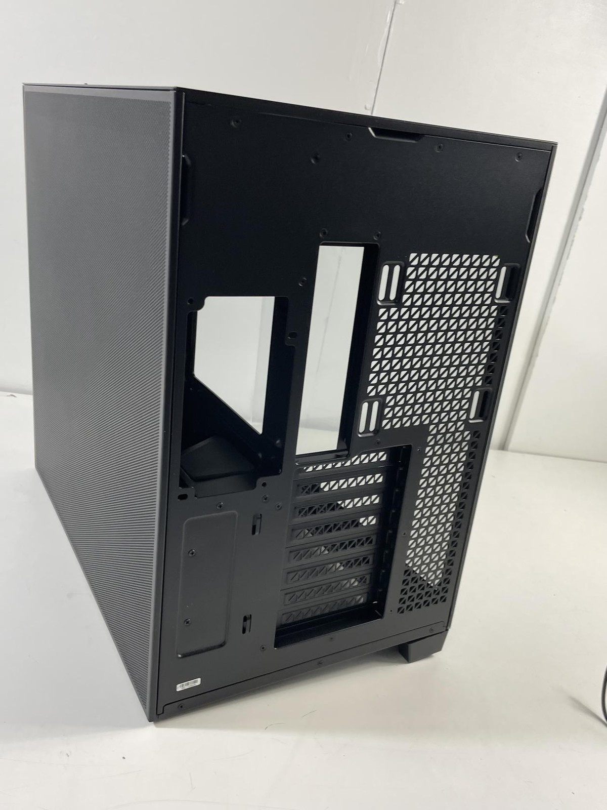 Antec C8 Wood, Fans not Included, Wooden Front Panel, PC Case PC1726929