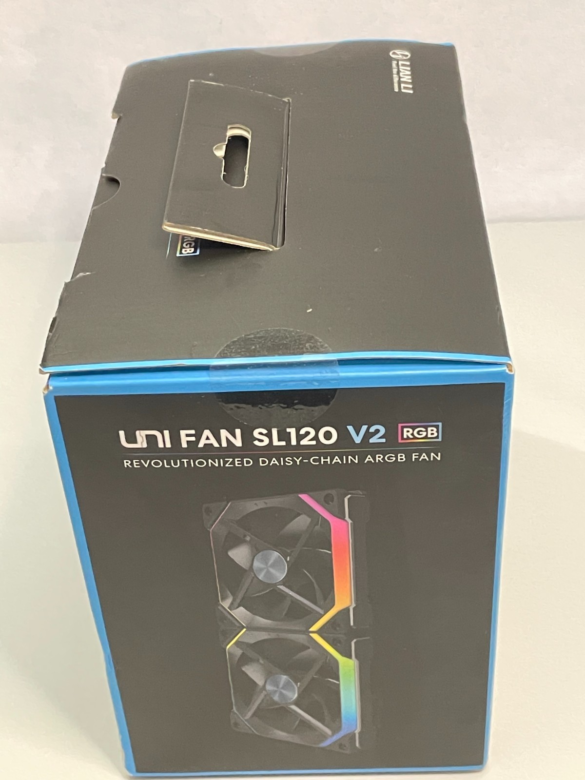 Lian Li UNI Fan SL120 V2 RGB Black 3 Pack – with Controller