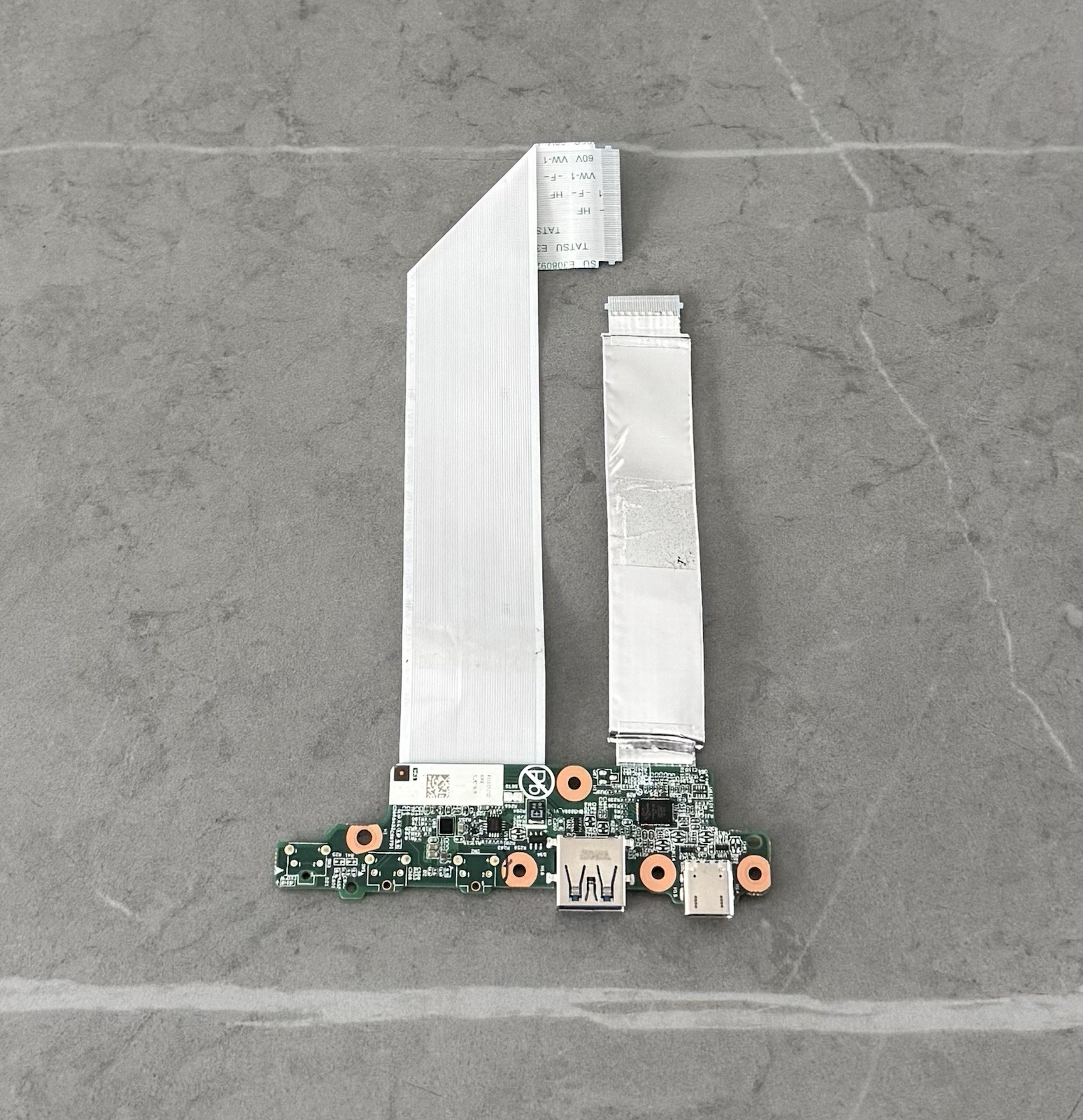 5C50S24982 Lenovo IdeaPad 3 CB 14IGL05 82C1 Genuine USB Type C Board w/ Cable