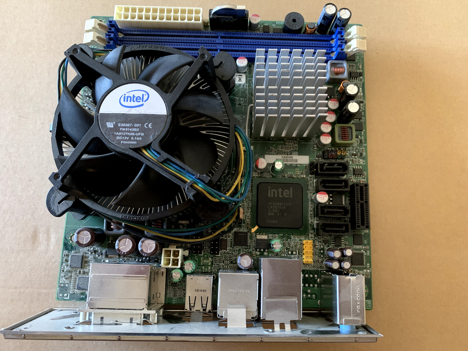Intel DQ45EK Socket 775 Intel Q45 Mini ITX Desktop MB + Back-Plate + Unknown CPU