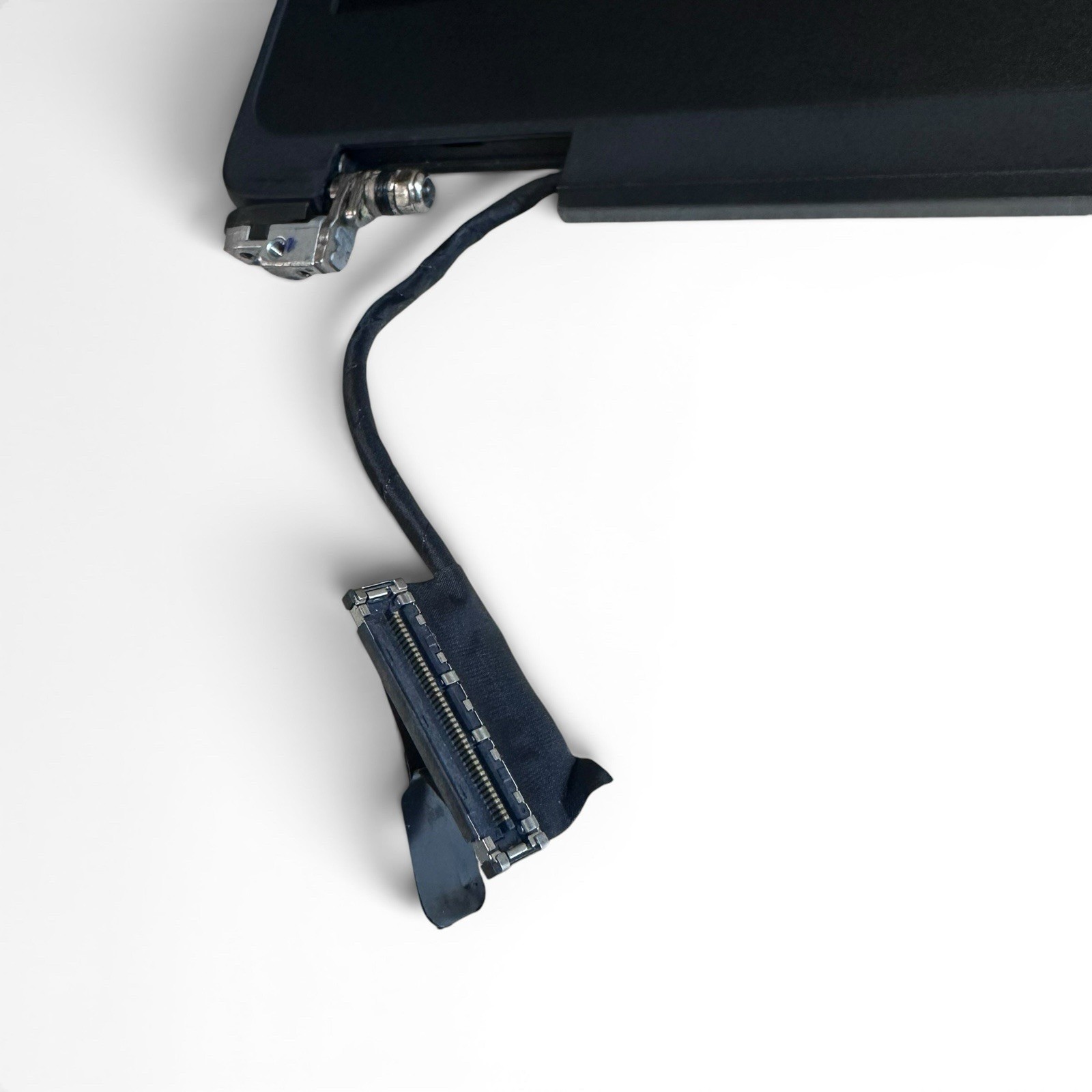 Dell Latitude E7470 14″ Genuine QHD LCD None-Touchscreen Complete Assembly