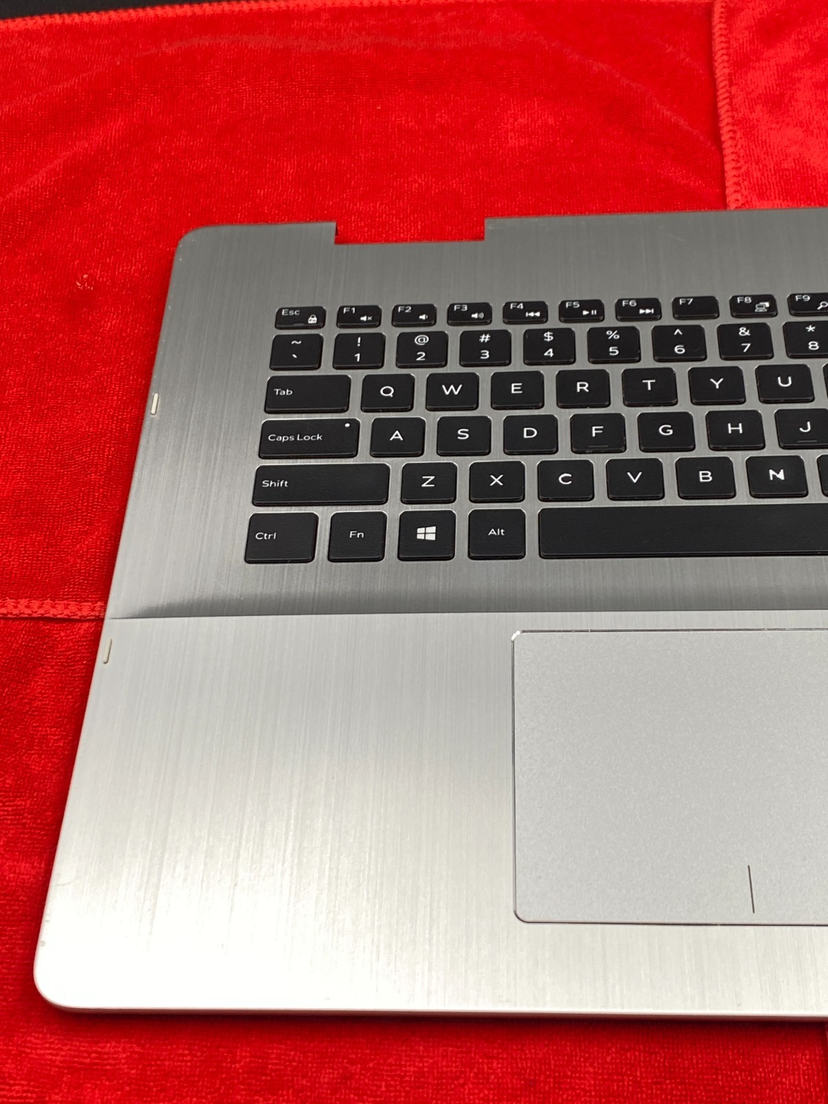 DELL INSPIRON 17-7786 2in1 BACKLIT KEYBOARD, TOUCHPAD, SPEAKERS GRAY GRADE B+