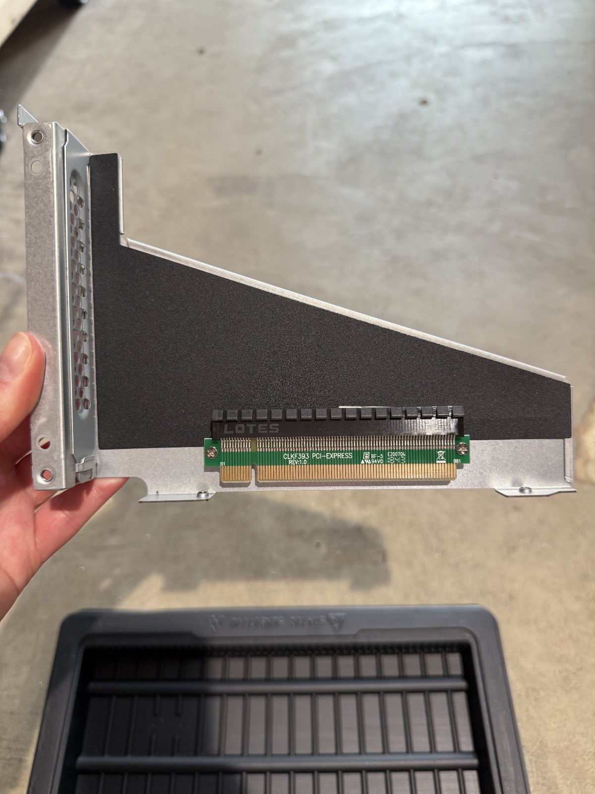 Lotes PCI-Express CLKF393 Riser Card and Frame