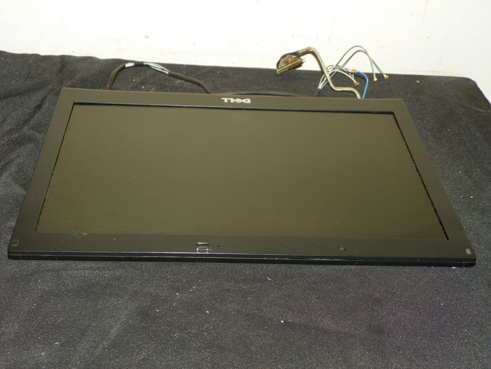OEM Dell Latitude E6400 14.1” WXGA+ 1440×900 LED BL LCD Screen Display Assembly