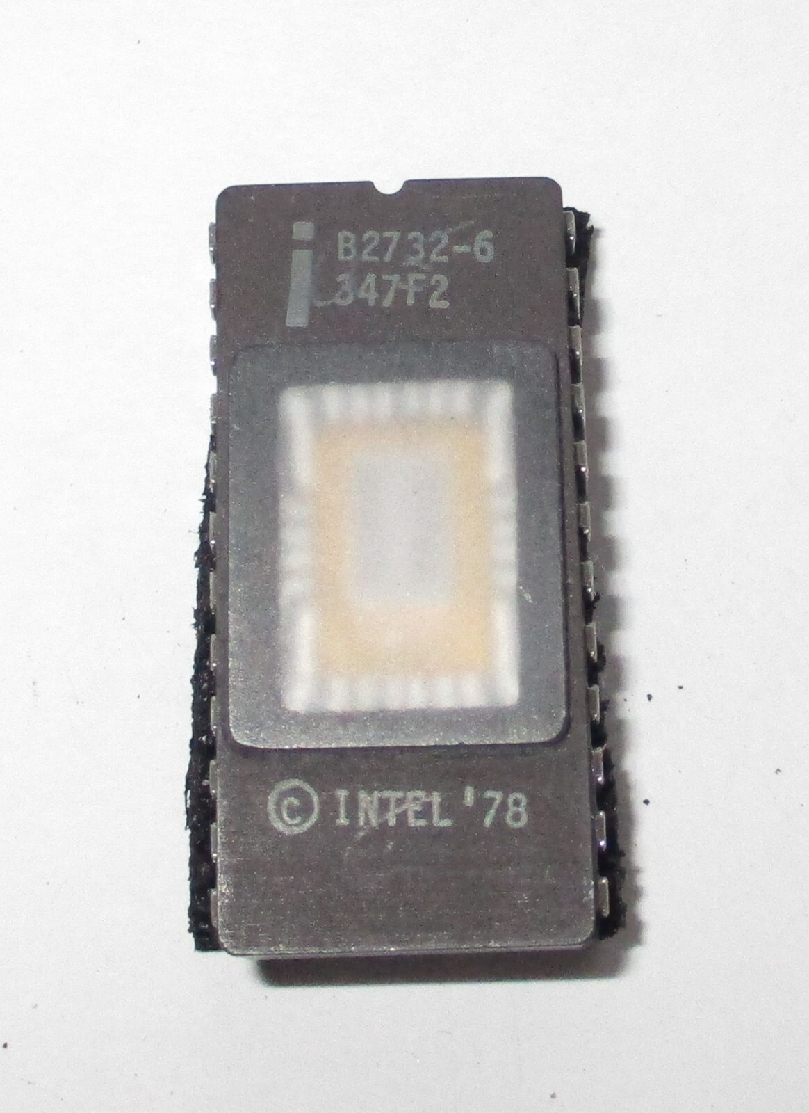Intel 550ns NMOS UV Erasable 32K-Bit Programmable Static Ceramic EPROM B2732-6