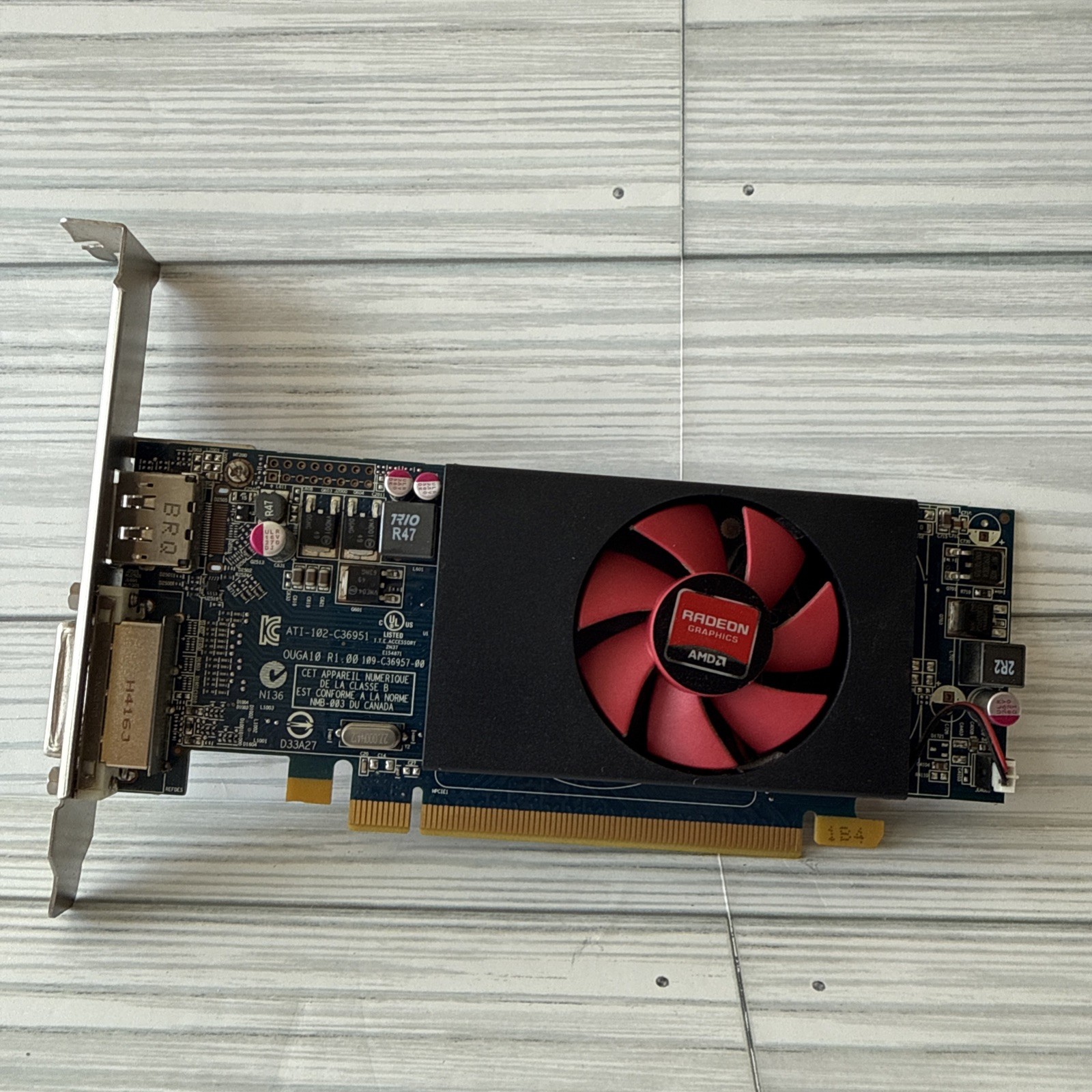 Dell AMD Radeon HD 8490 1GB DDR3 DVI DisplayPort PCI-e Video Card 0J536J