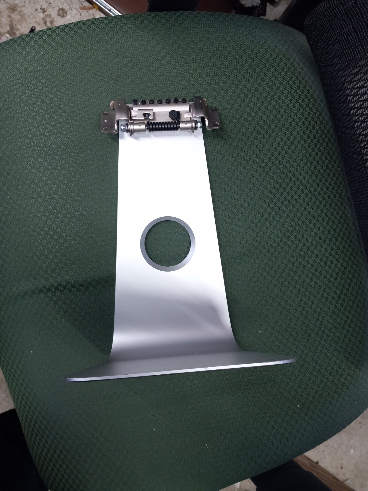 Apple 21.5″ iMac A1418 Stand Base with Hinge USED WITH CLUTCH