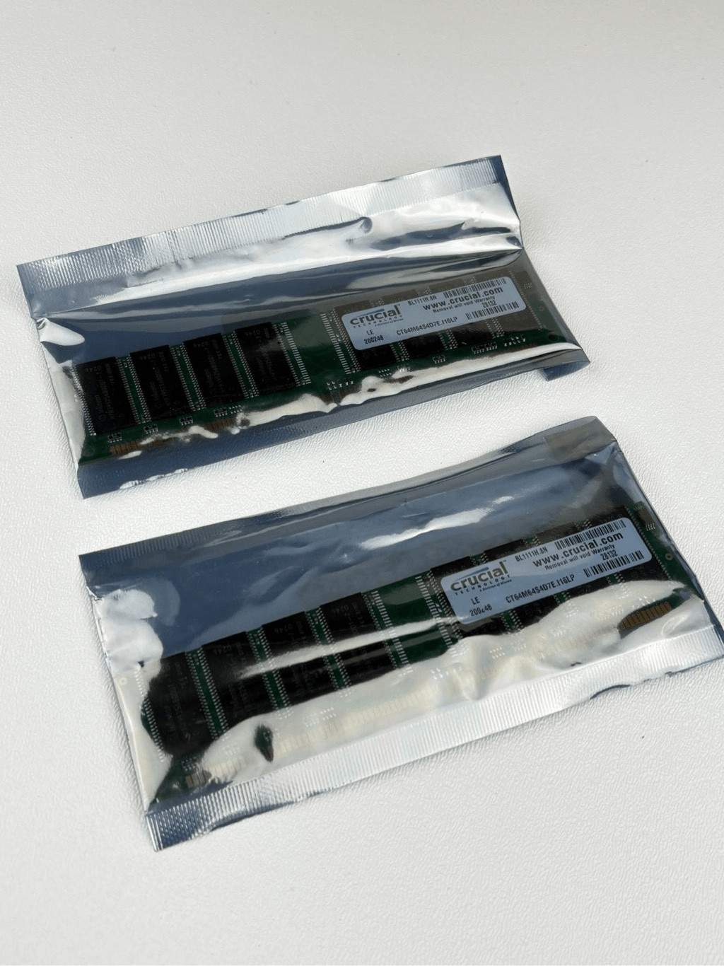 NEW, Sealed Lot of 2 – Crucial CT64M64S4D7E 512MB 168PIN DIMM 64Mx64 SDRAM PC133