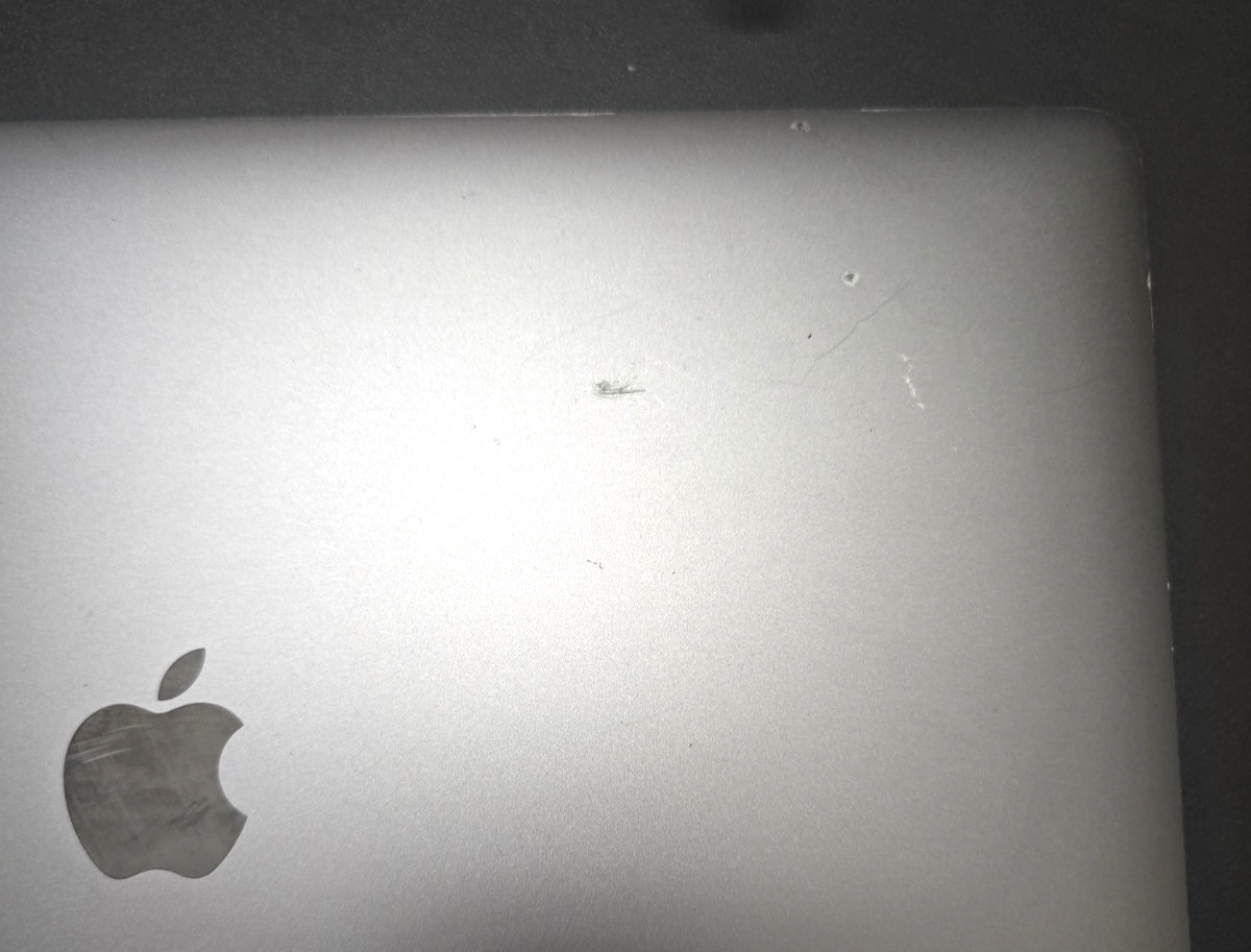 OEM Apple MacBook Pro 15″ A1990 Space Gray 2018 2019 LCD Assembly – Grade C