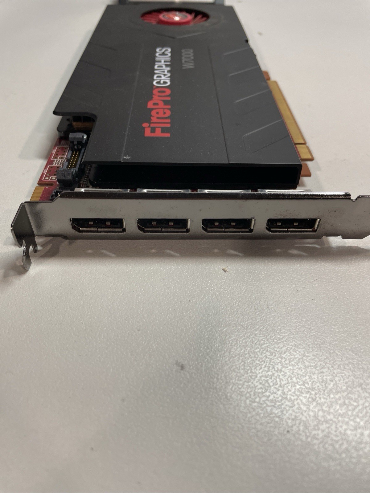 AMD FirePro W7000 4GB 4x Display Port Graphic Card