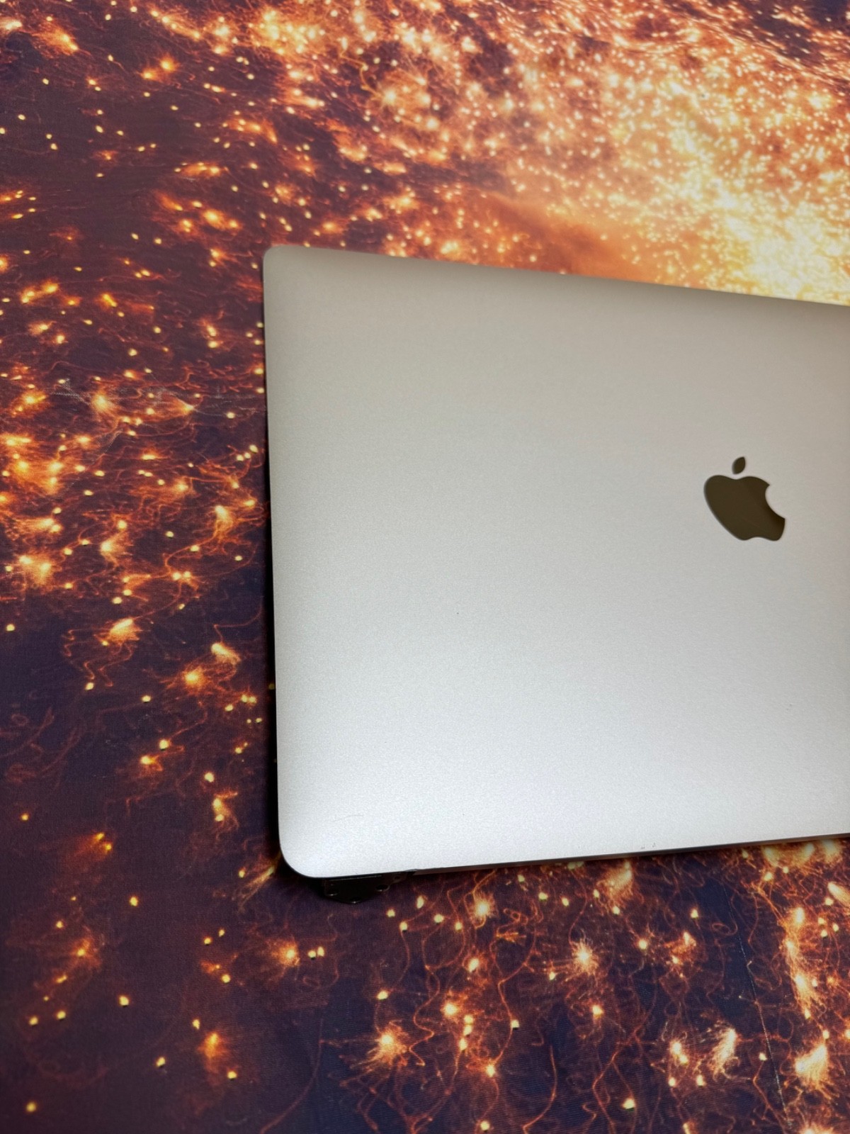 OEM Macbook Pro 16″ A2141 2019 2020 True Tone LCD Display Assembly. SILVER