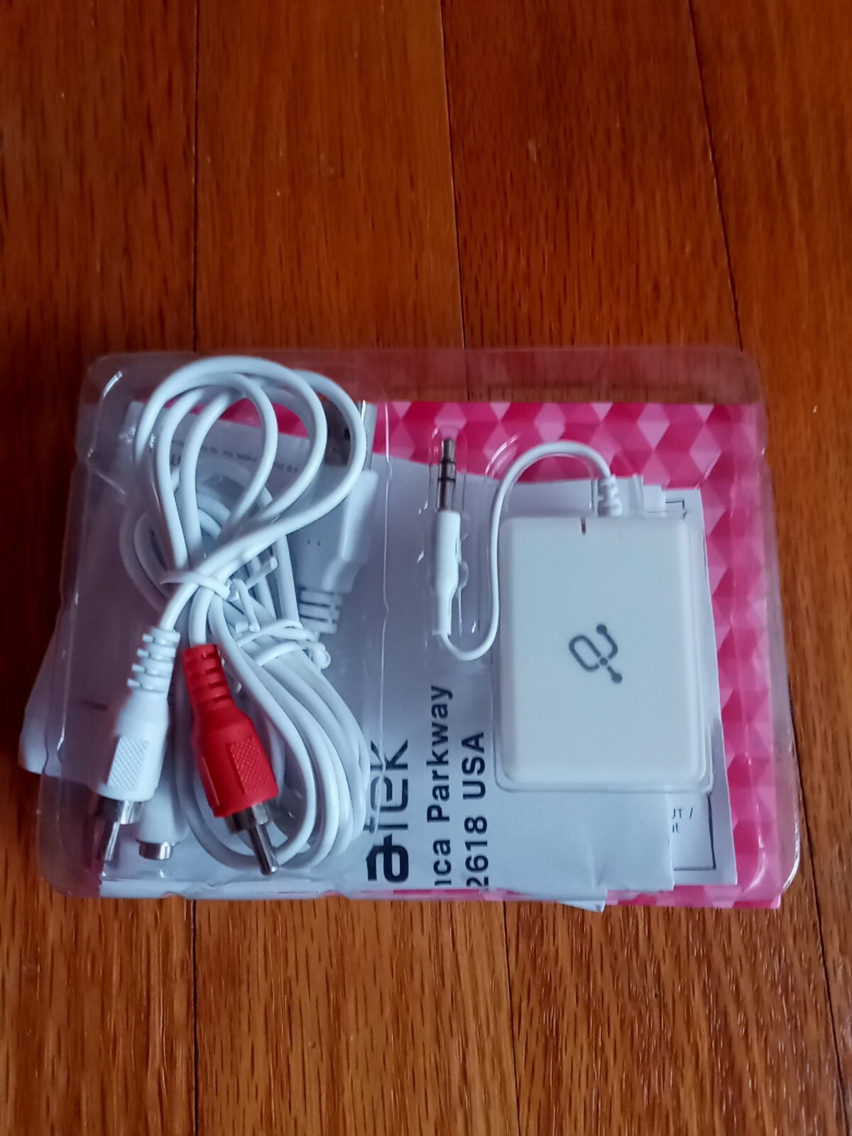 Aluratek Model: ABT01F Universal Bluethooth Audio Transmitter . New