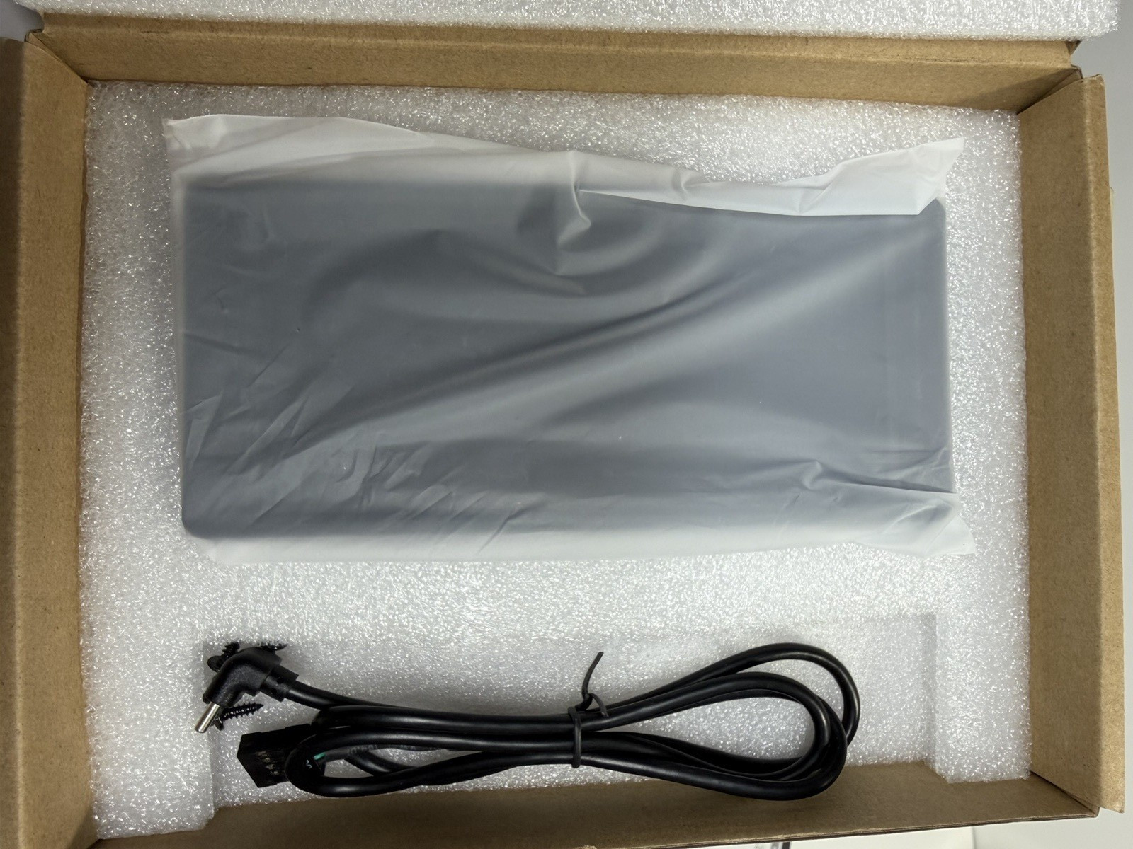 Thermaltake 6.0 Inch LCD Screen Kit; 1480x720p; TTRGBPlus 3.0 Supported;