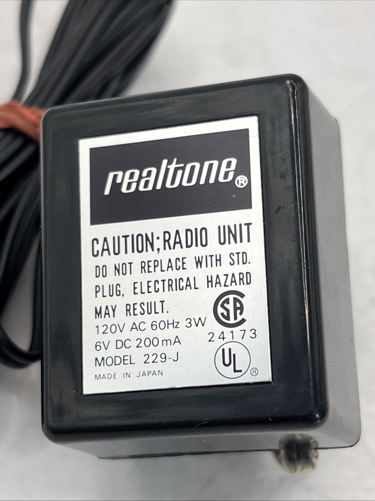 REALTONE power Supply 120V 60hz 3w Model 229-J 200ma Vintage